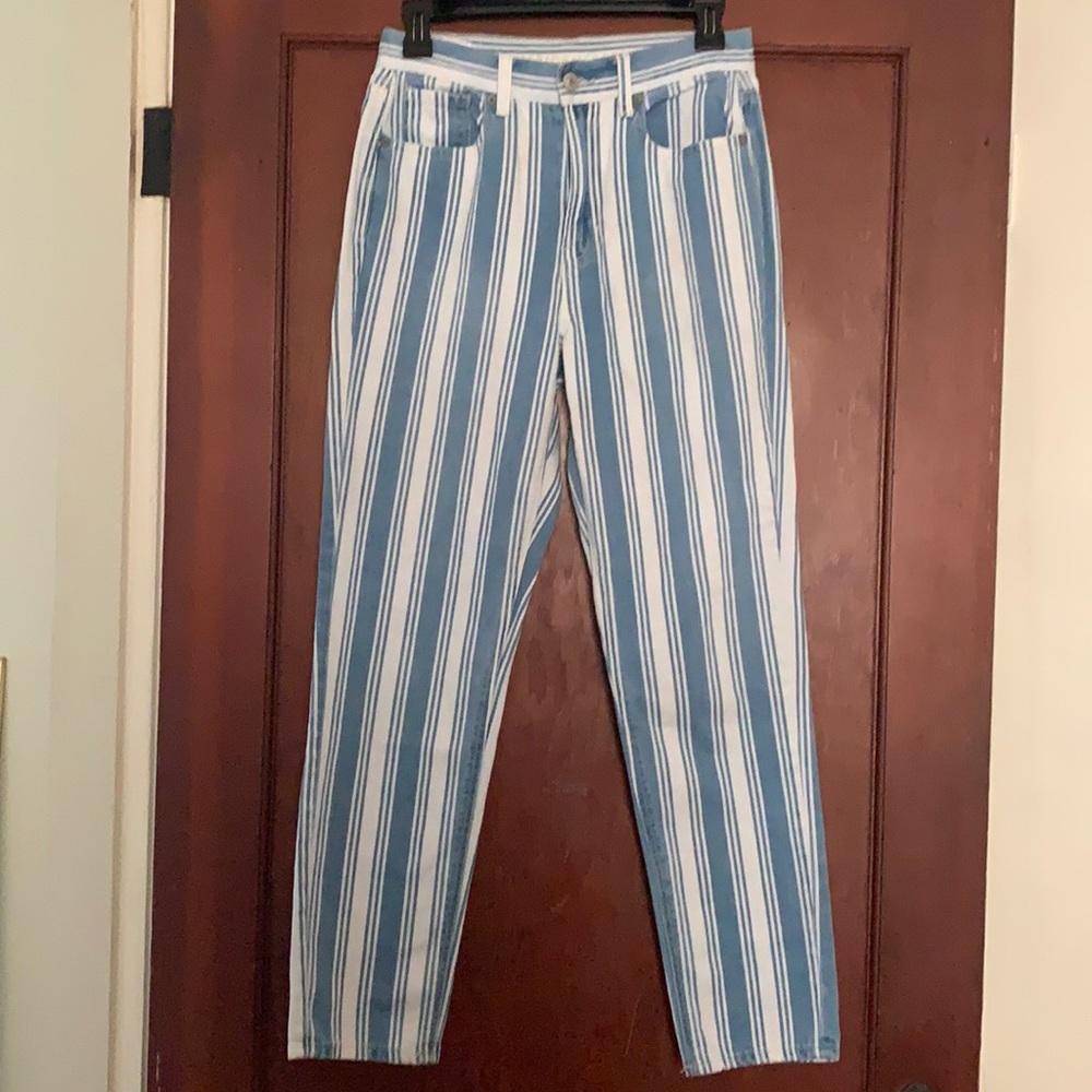 American Eagle Mom Jean